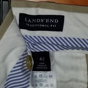 LANDS END MENS KHAKIS 42 X 30 Tradition Fit